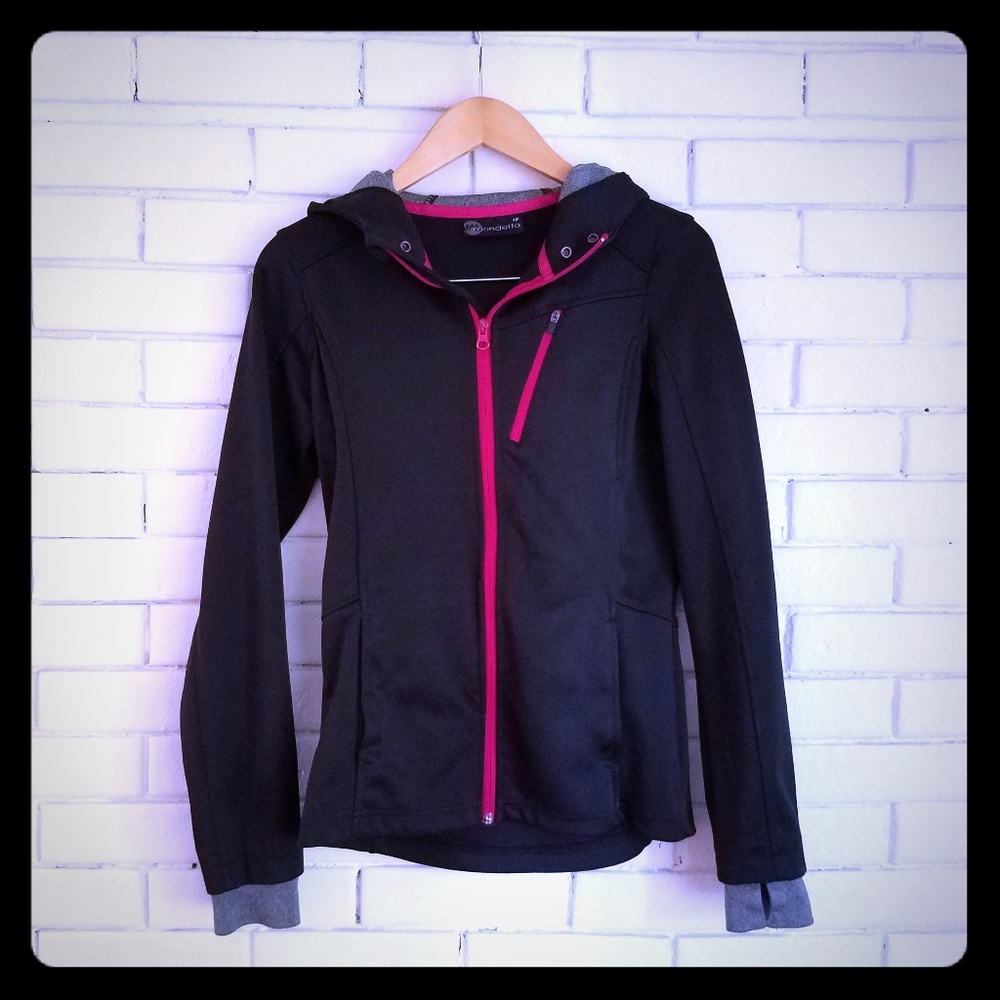Black Active Jacket by Mondetta